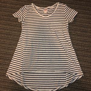 Navy & cream striped T-shirt.